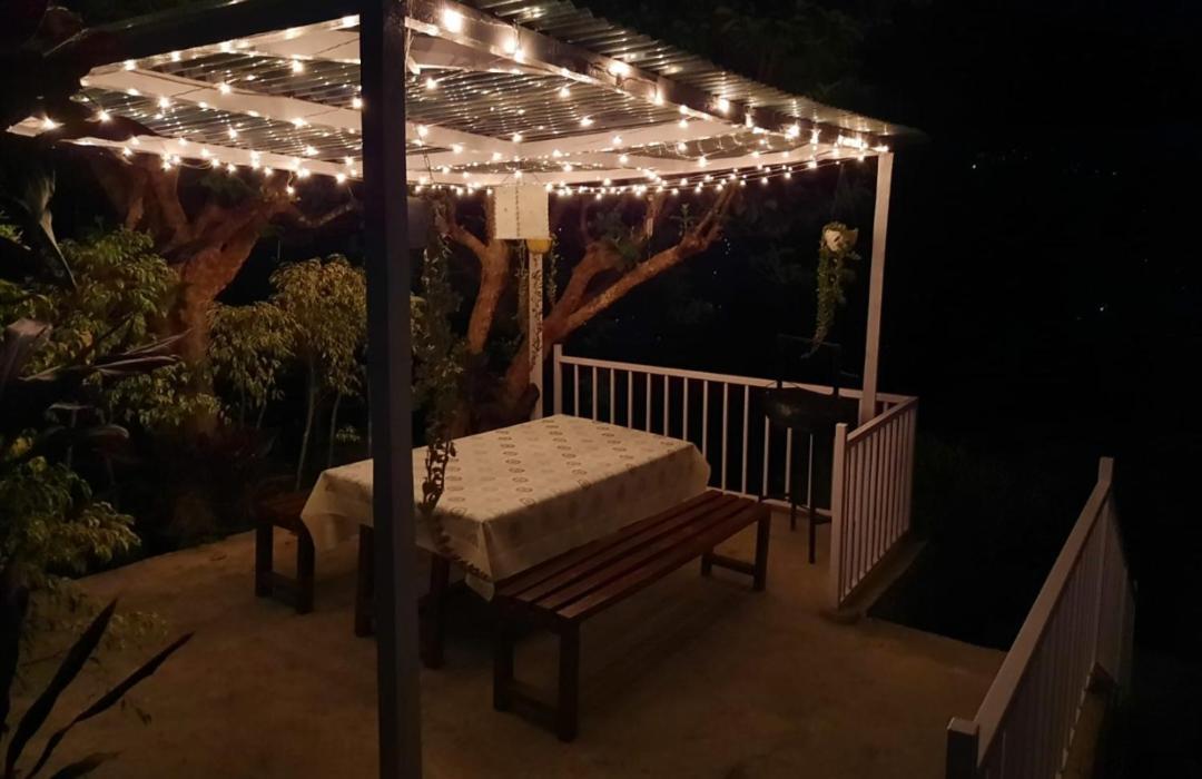 Aaravi Garden Homestay Калимпонг Екстериор снимка