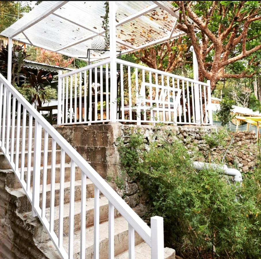 Aaravi Garden Homestay Калимпонг Екстериор снимка